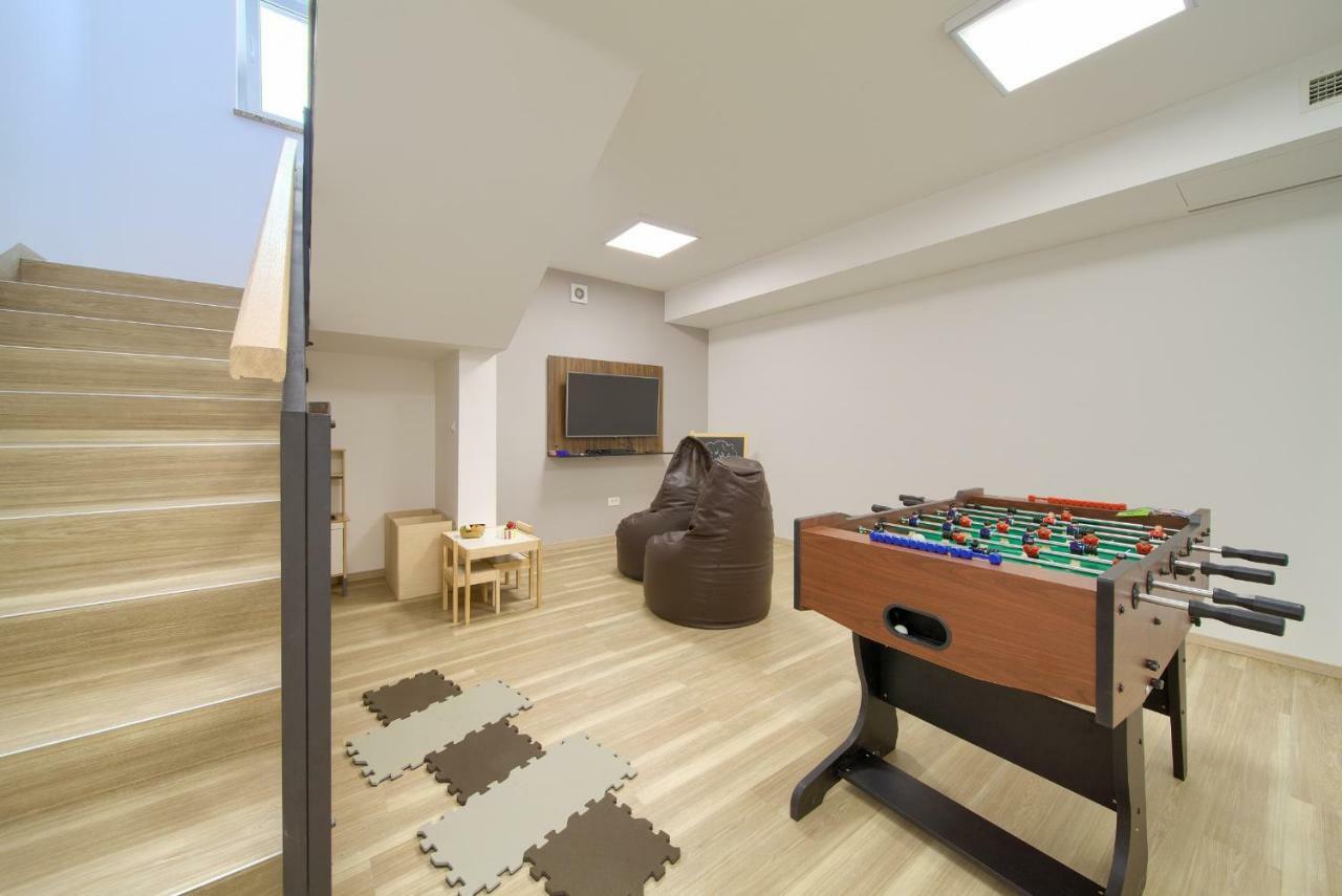 Holiday Home Elegant Vrh  Kültér fotó