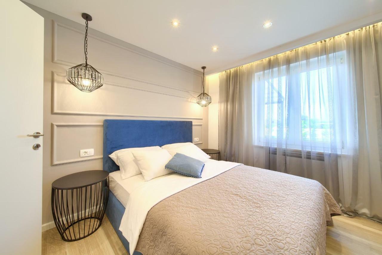 Holiday Home Elegant Vrh  Kültér fotó
